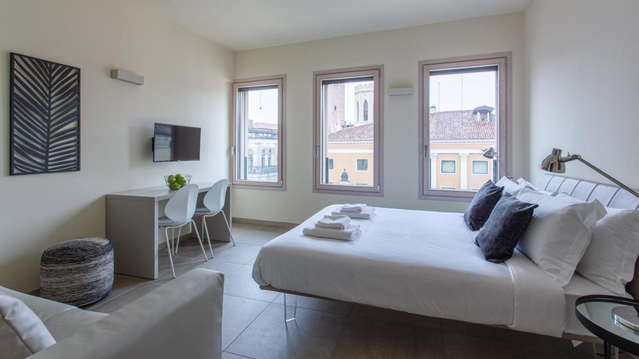 Erik Langer Pedrocchi Suites Pádua Exterior foto